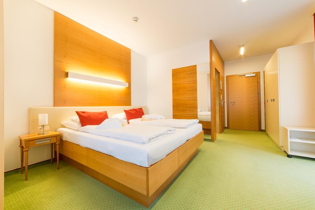 Vitalzeit Hotel Weber Bad Schönau Εξωτερικό φωτογραφία